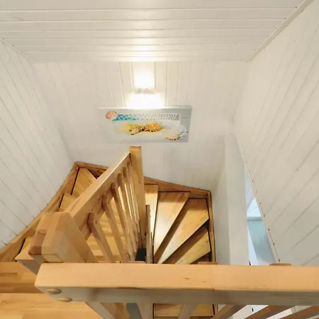 Semesterbostad 4 Bedroom Amazing In Ostseeresort *